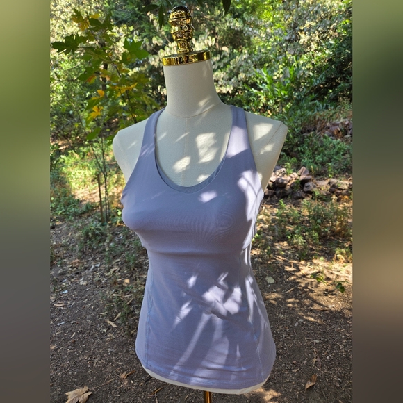 lululemon‎ athletica Light Purple Tank Top Size 4 - Picture 3 of 6